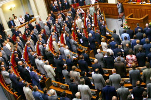 Коалицию 'варят' под грохот взрывов