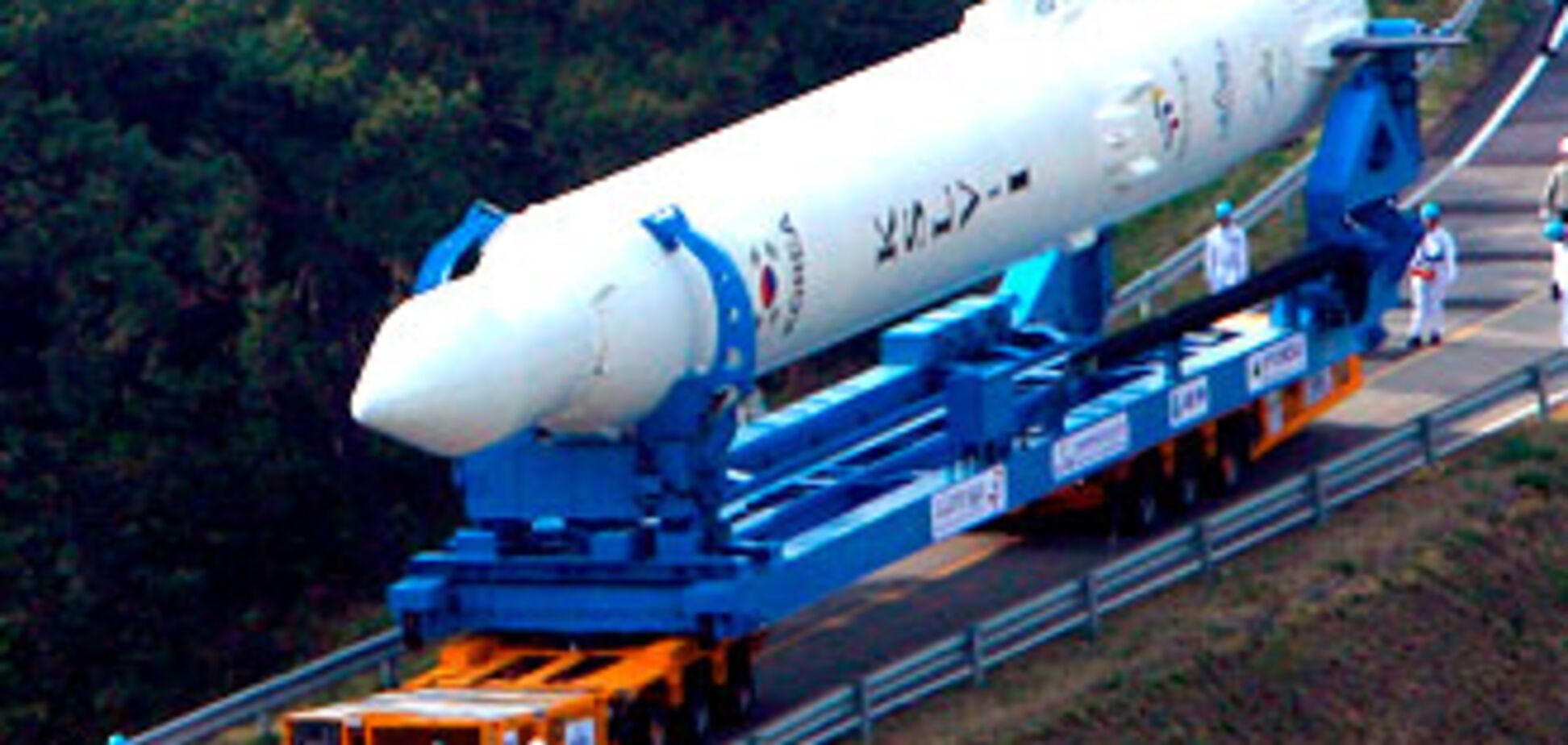 КНДР загрожує ядерним кулаком