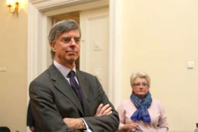 Екс-посол США: Україна залишається серед пріоритетів США