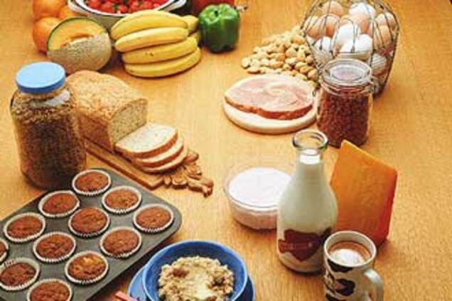 На дне рождения отравилось больше десятка людей