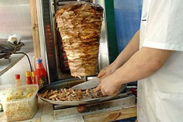 'Зеленые' человечки в городе: новые жертвы шаурмы