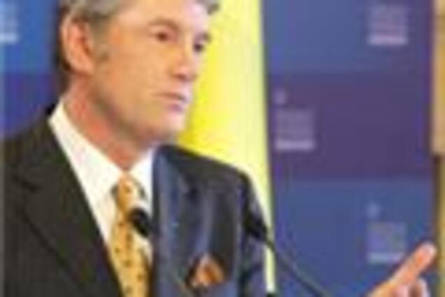 Ющенко согласился на дополнения к Хартии по НАТО