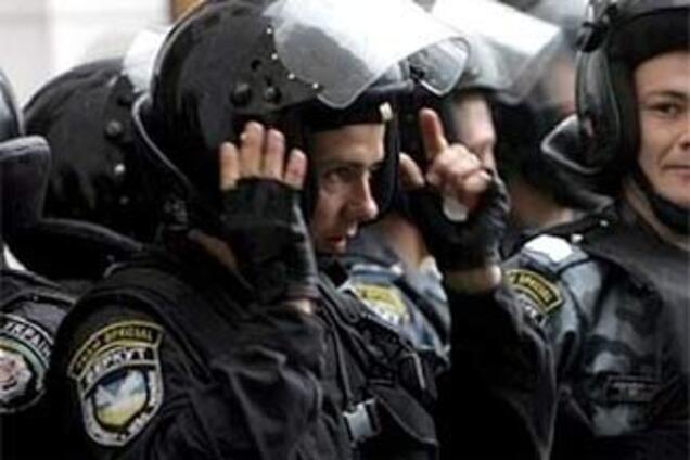 На Днепропетровщине беспорядками охвачен целый город