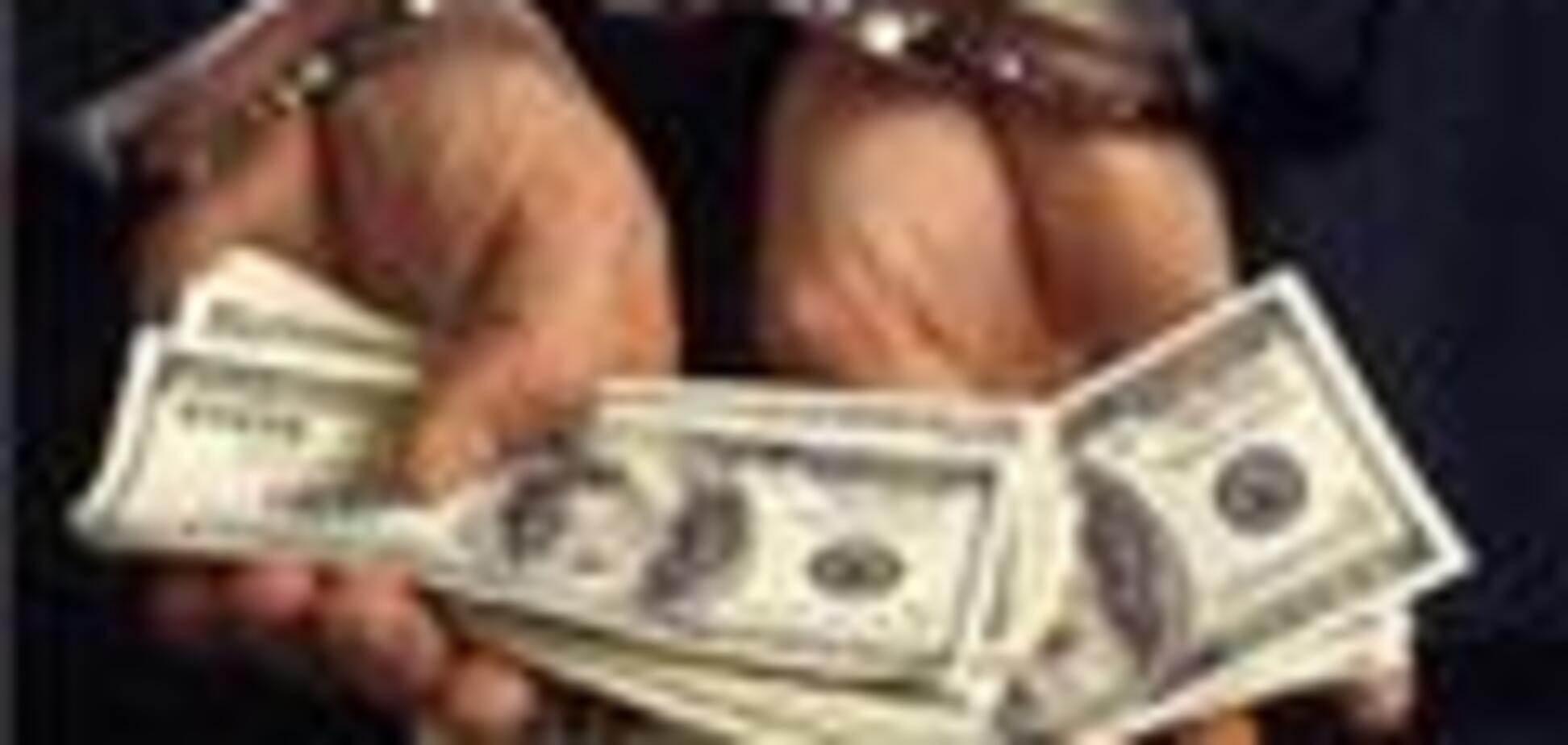 В Харькове поймали двух налоговиков-взяточников