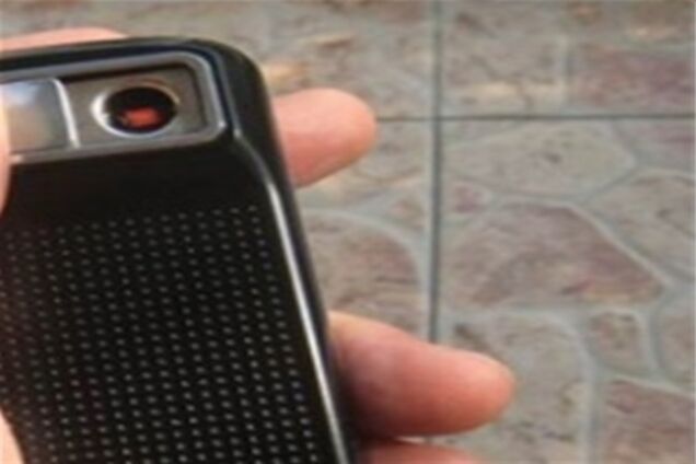 Китайцы разработали телефон с прикуривателем