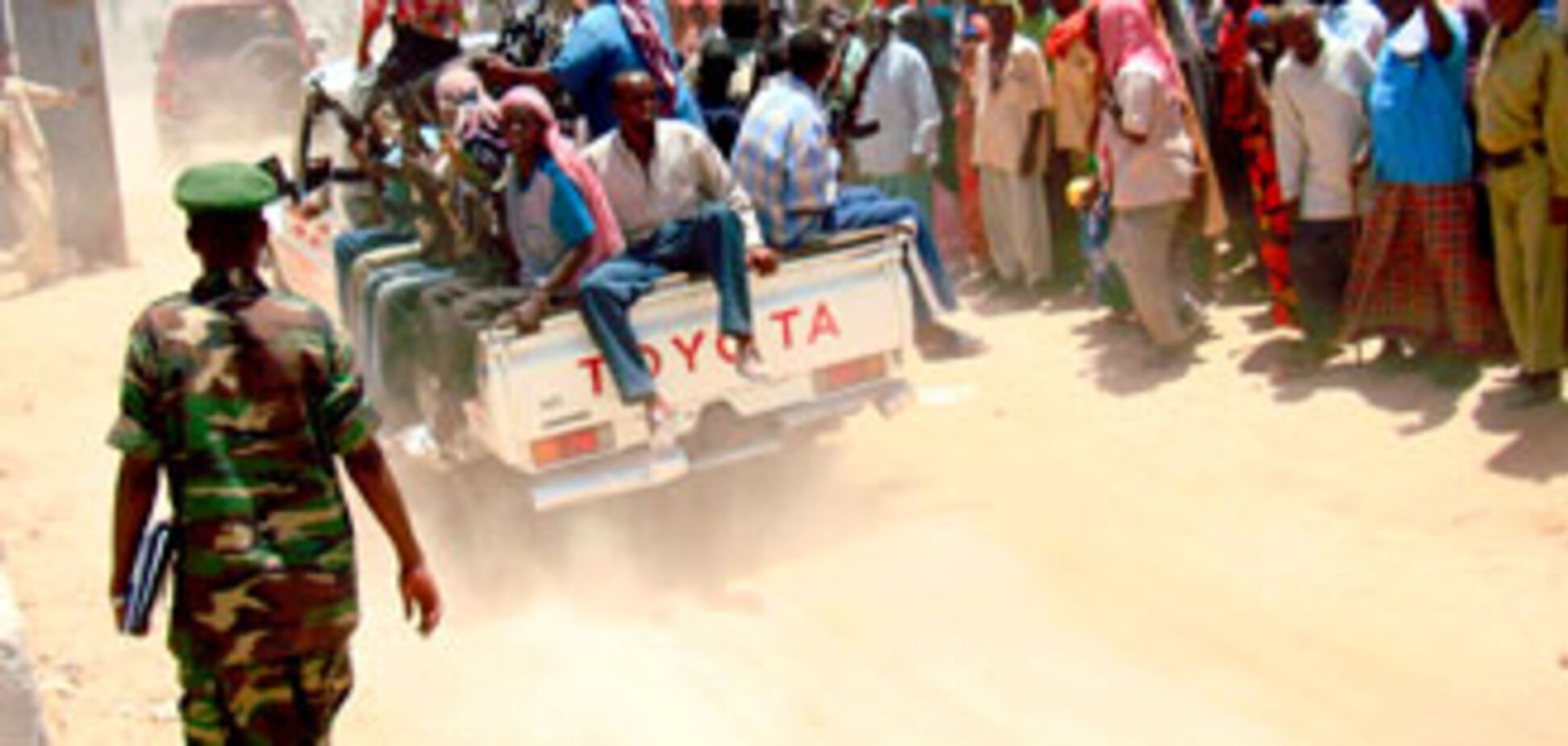 На юге Сомали повстанцы ограбили офисы ООН