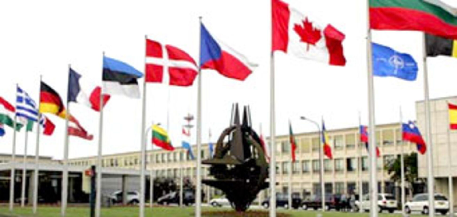 Костыли НАТО уже не помогут больной Украине
