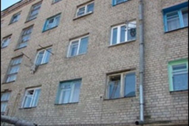 Главенство в семье житель Херсона доказал прыжком из окна