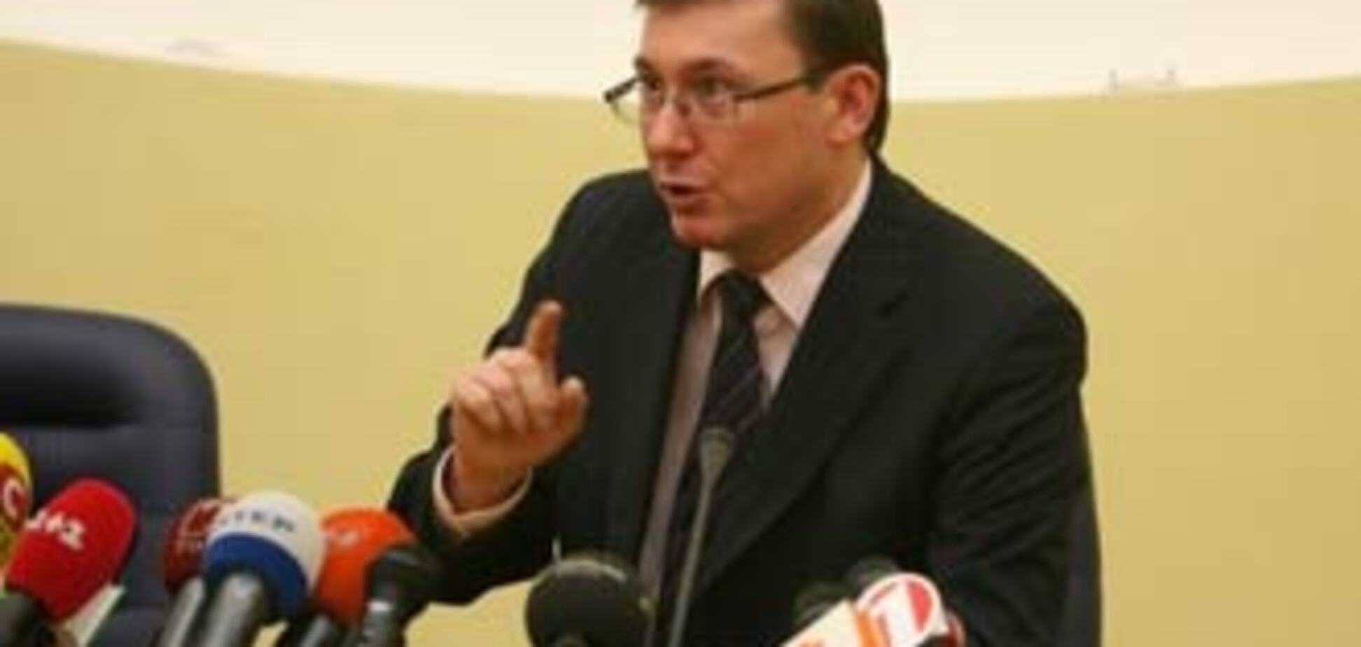 Луценко признал, что Пукача можно было найти еще в 2006