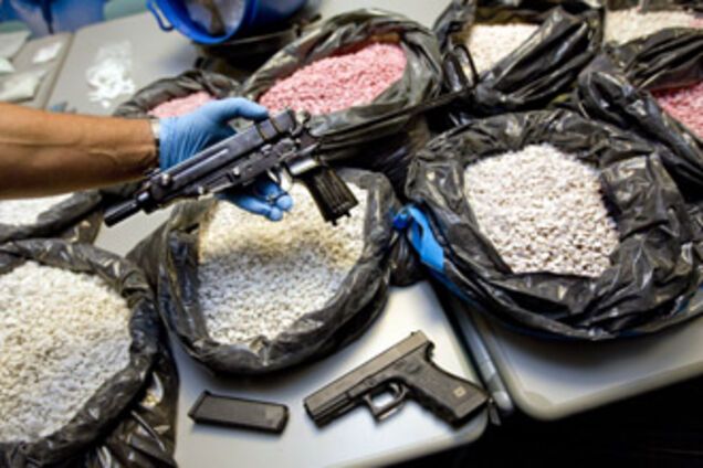 У хулигана, распылившего газ в Мелитополе, обнаружено оружие