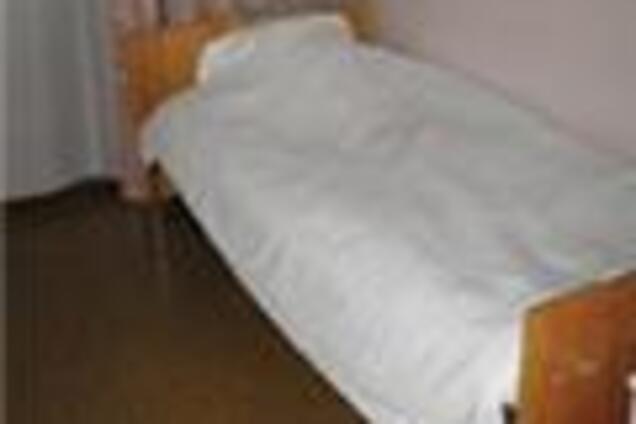 Под кроватью пенсионерки обнаружили арсенал оружия