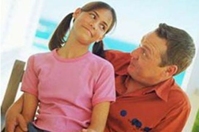 Молодой отец изнасиловал своих дочерей 2-х и 6-ти лет