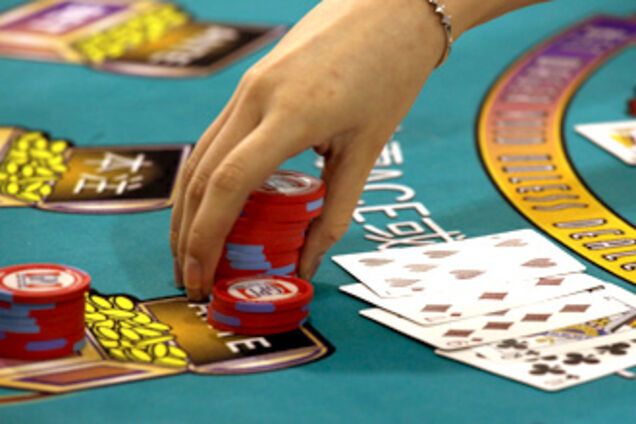 Казино пропонують покер і більярд