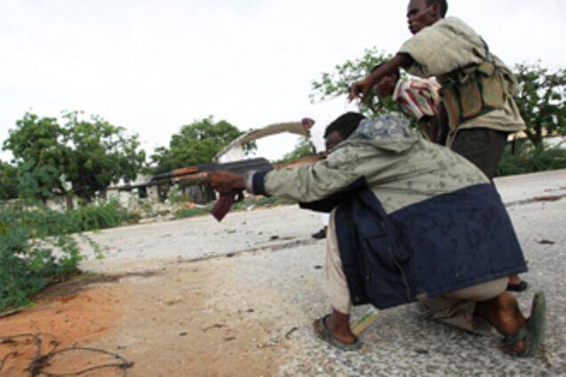 Сомалийские боевики обстреляли мечеть