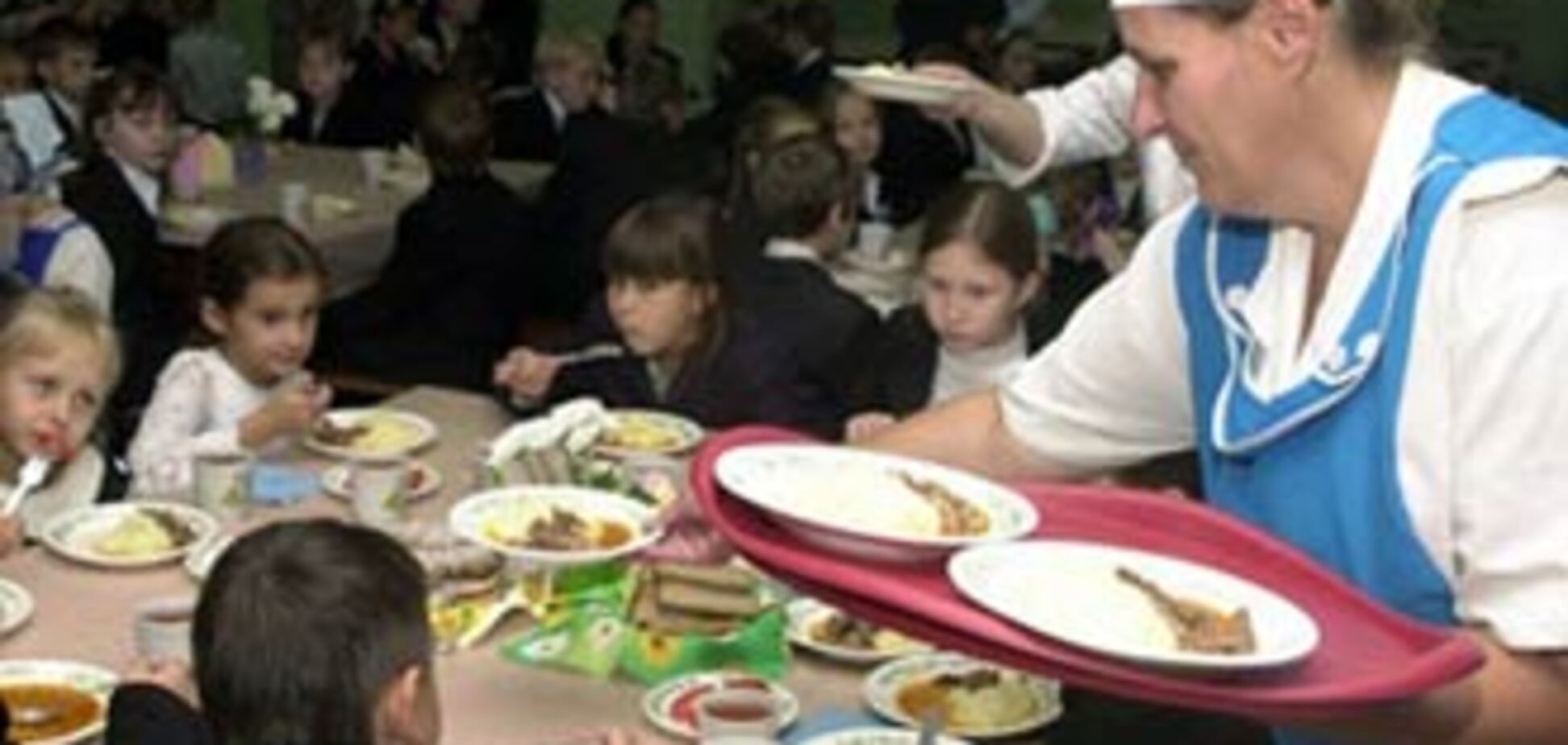 В школьной столовой произошел взрыв