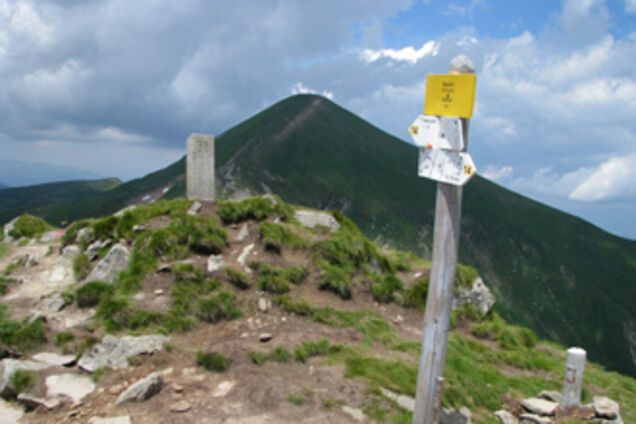 Во время восхождения на Говерлу умер мужчина