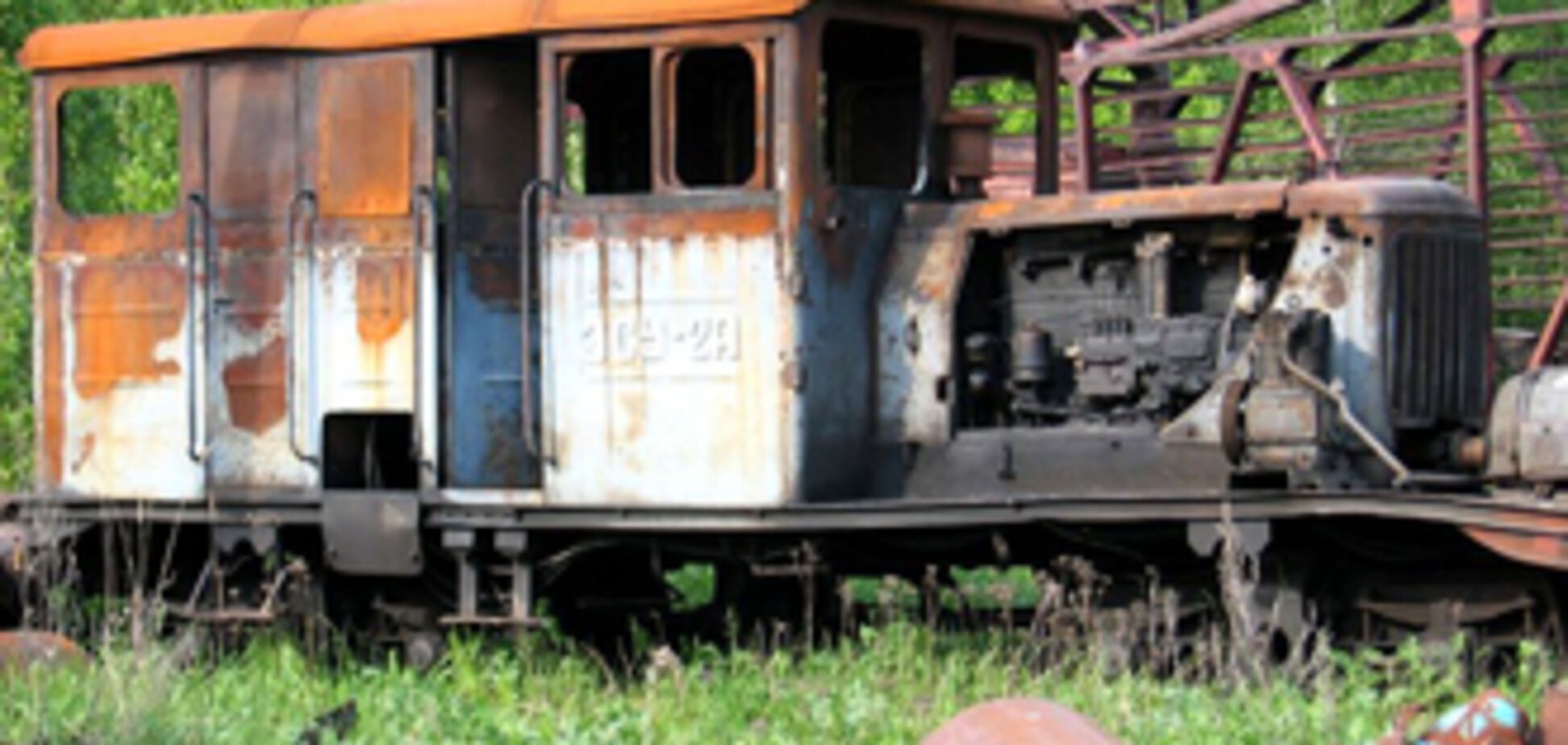 На Днепропетровщине столкнулись поезд и локомотив
