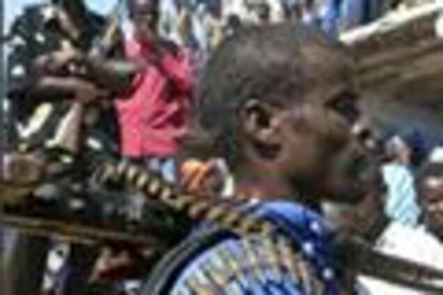 Пираты обстреляли американский вертолет