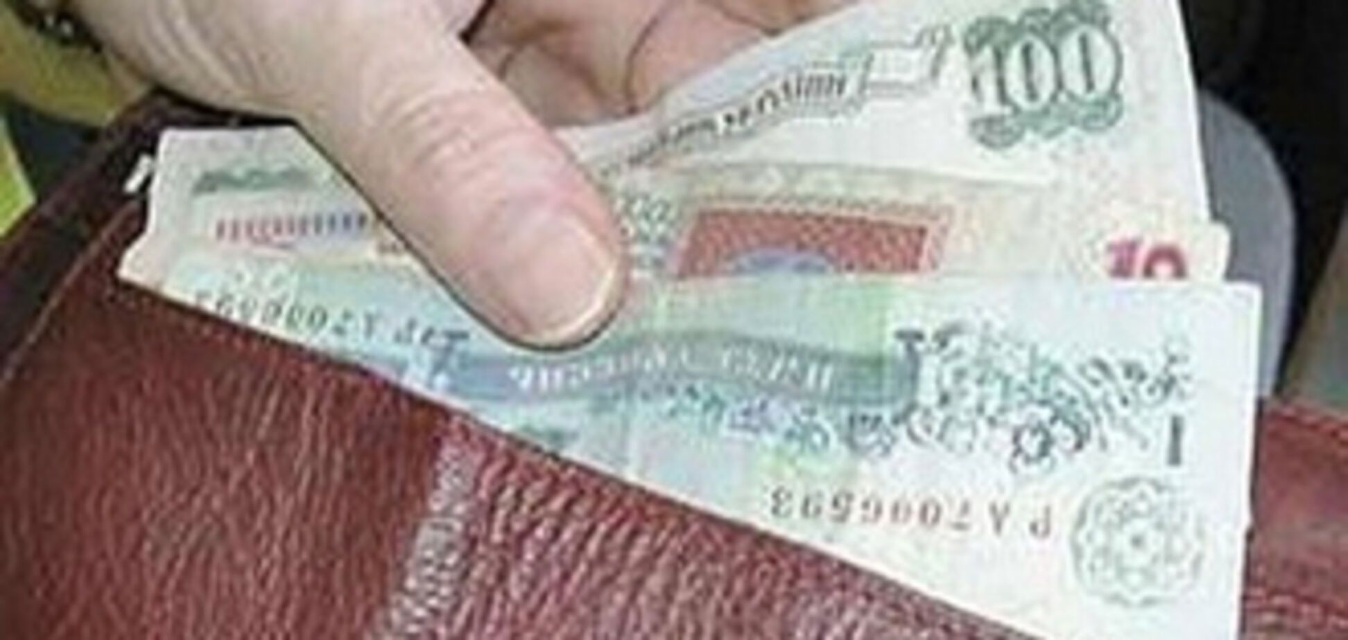 В Сумах на горячем поймали очередных налоговиков-взяточников