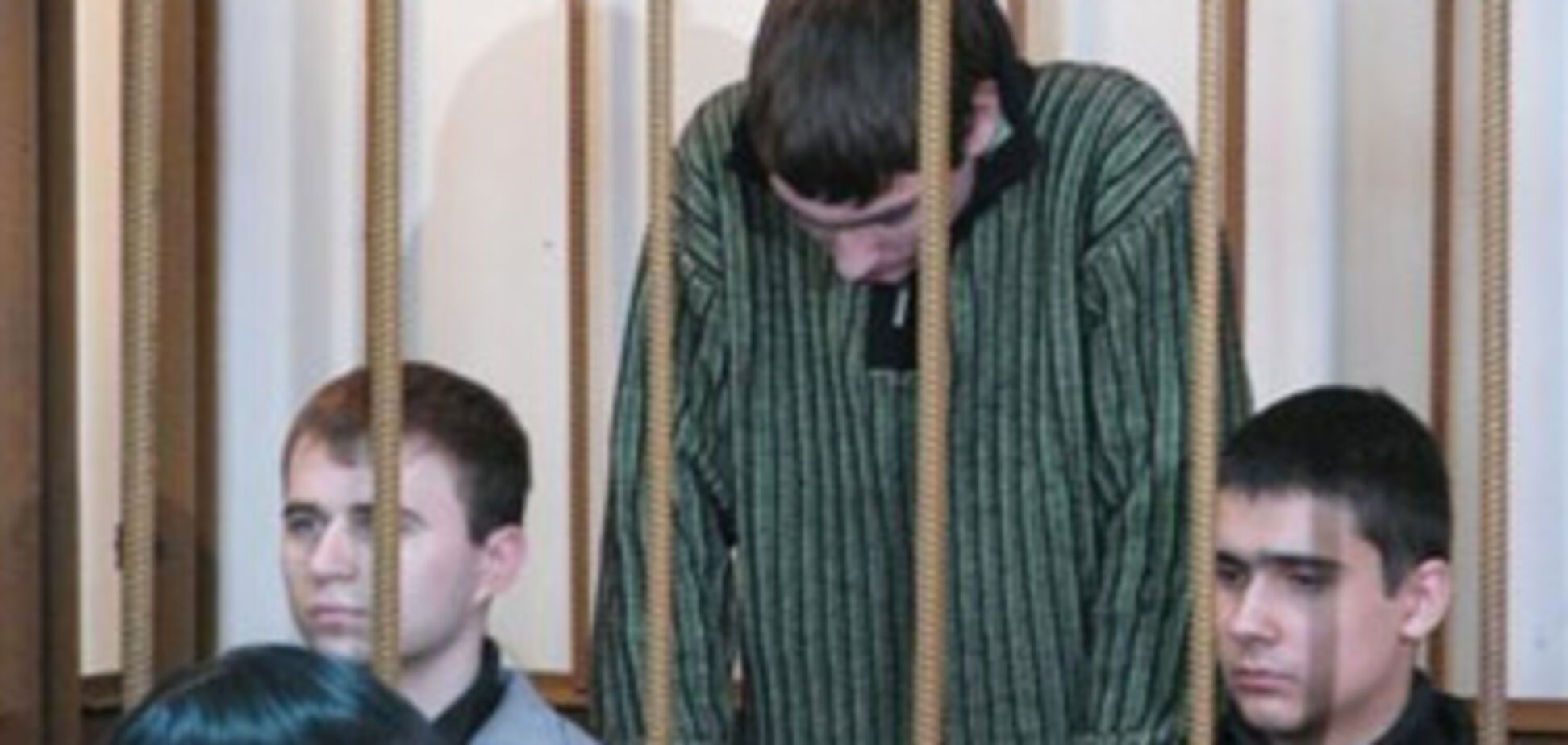 Юные зеки около суток издевались над сверстниками