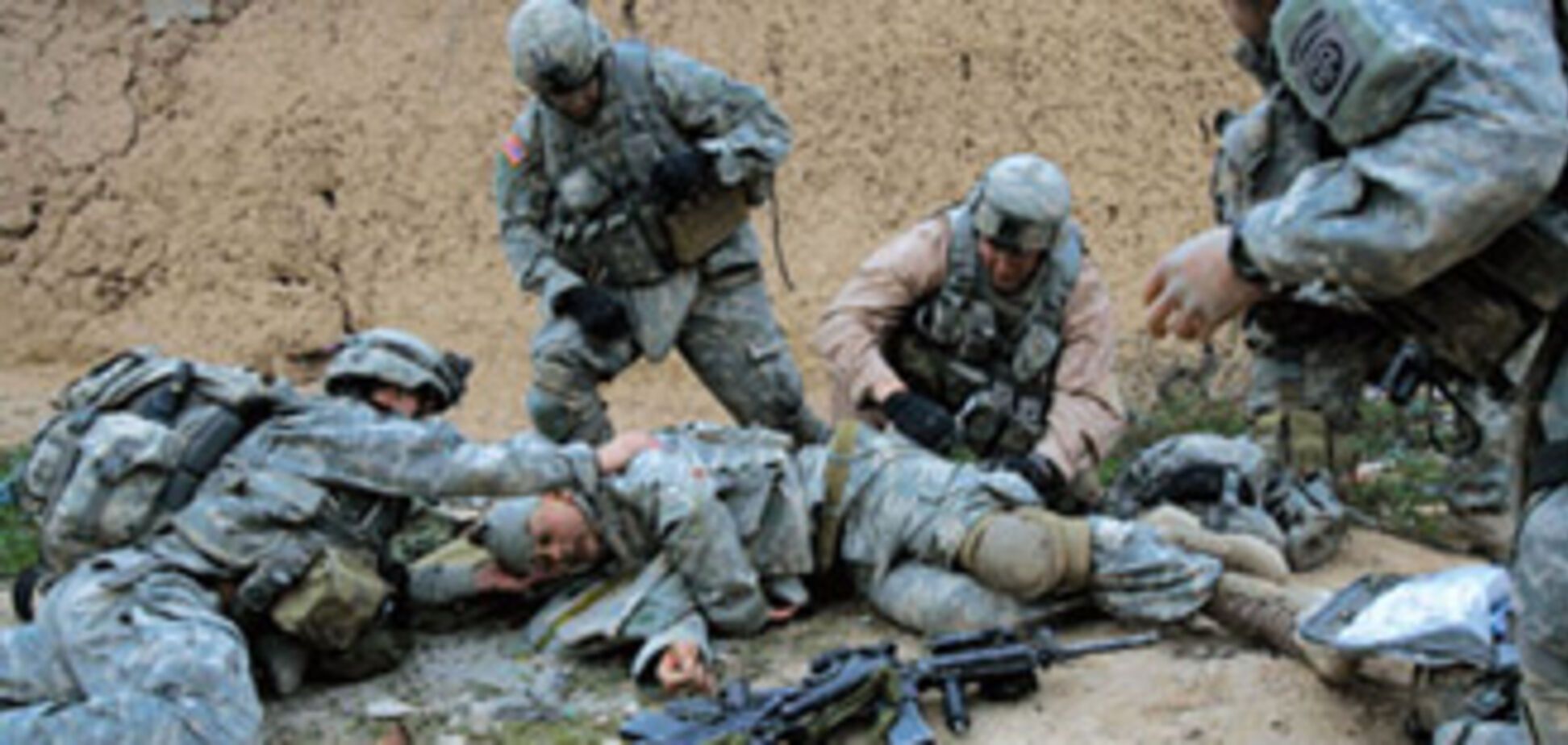 12 человек убиты в результате перестрелки