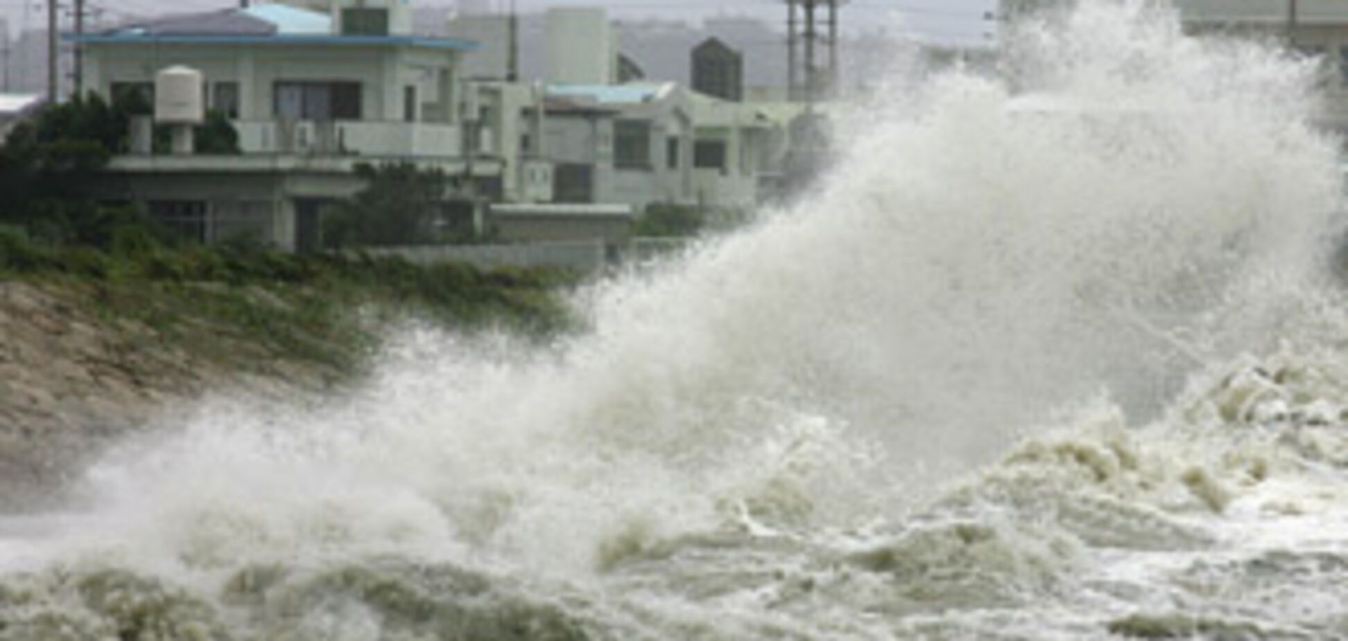 Миллион китайцев эвакуировали в ожидании тайфуна