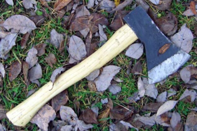 На Тернопольщине сын зарубил топором родную мать