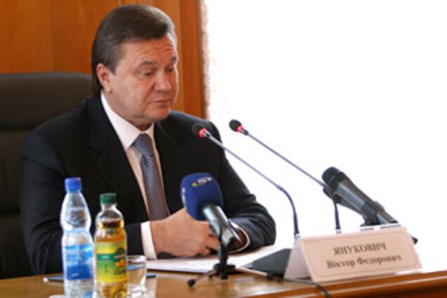 Янукович:Ющенко, Тимошенко и Стельмах должны уйти вместе