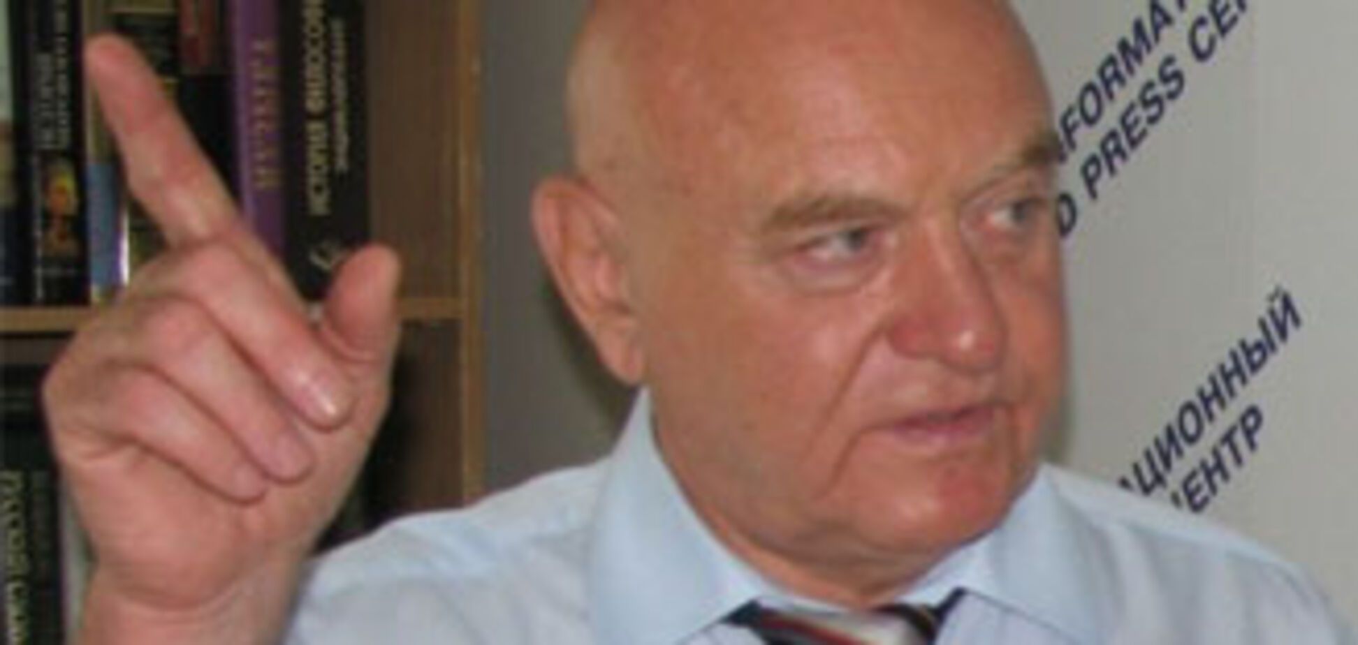 Главного крымского регионала изгнали из партии