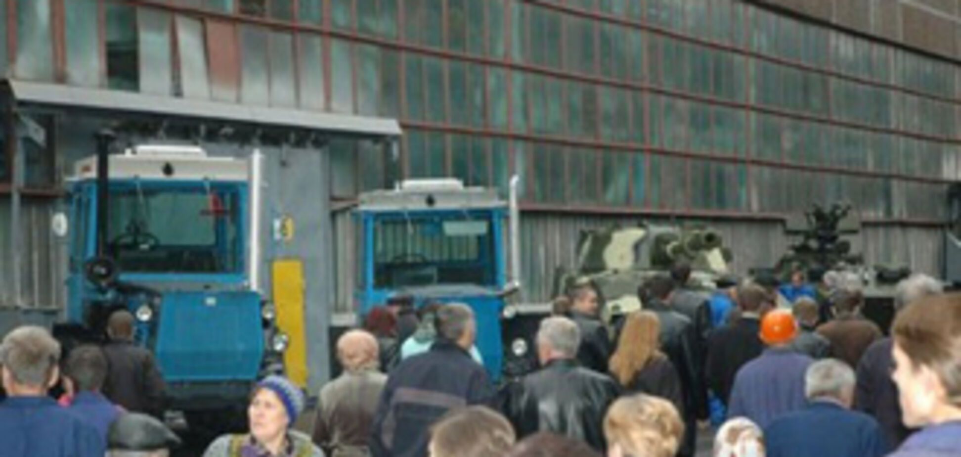 Жестокое увольнение: половина рабочих долой