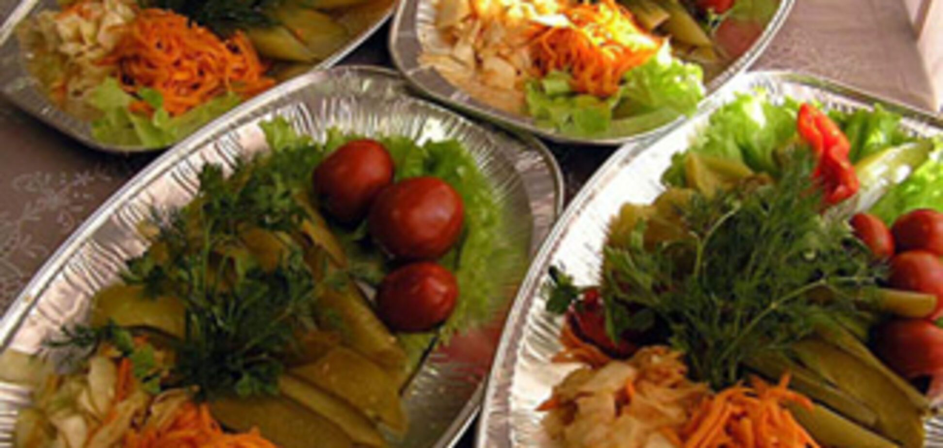 На Сумщине 7 человек отравились на поминках