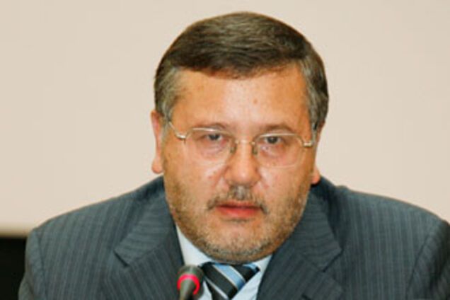 Гриценко просит у населения денег на выборы