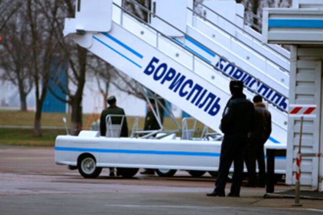 Ил-76 получил повреждения в аэропорту 'Борисполь'