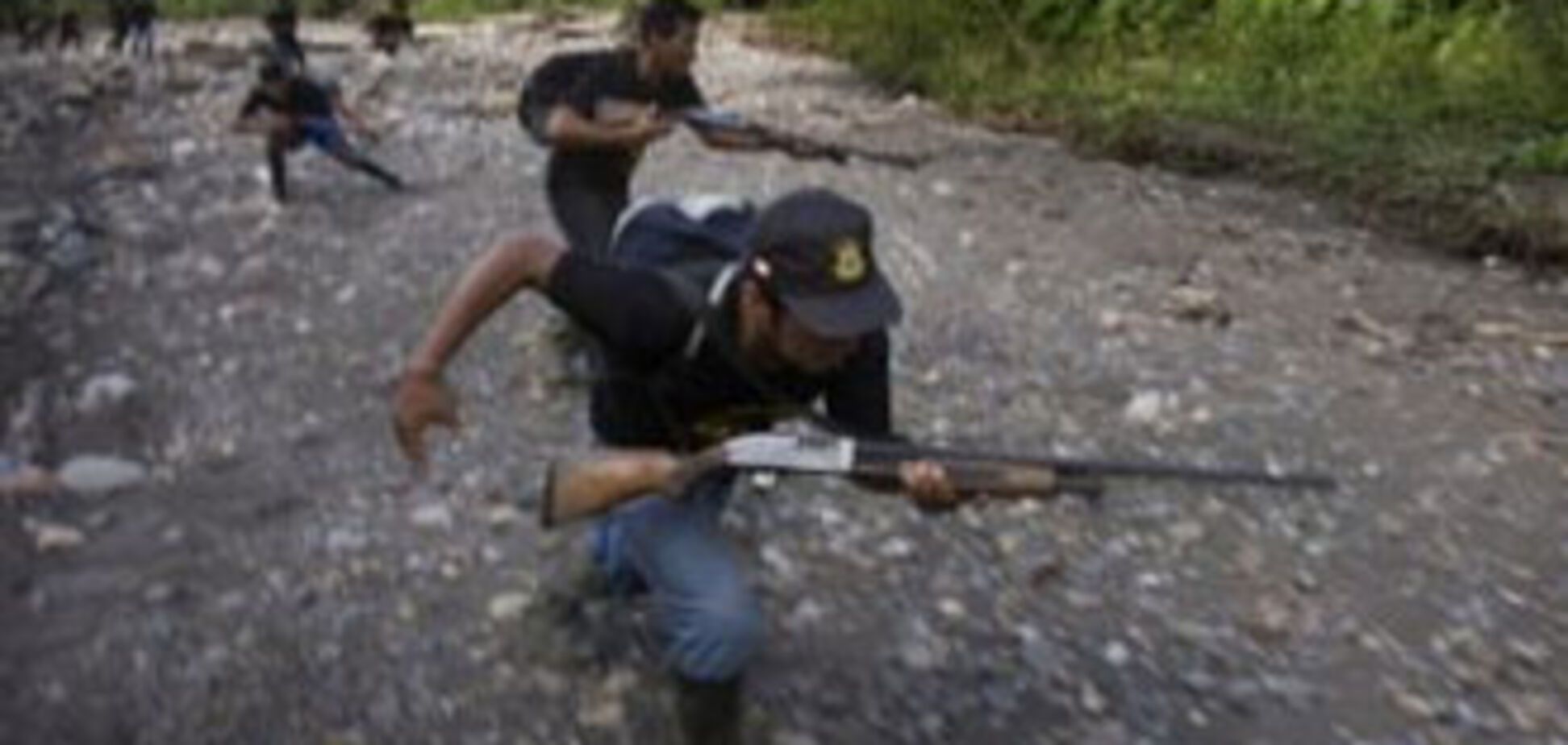 Перуанский лесной спецназ задержал 13 россиян