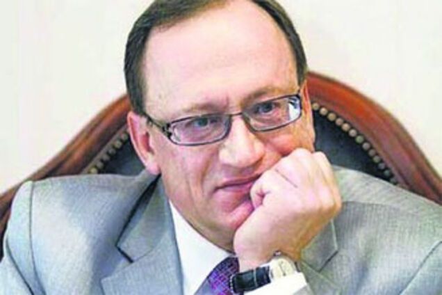 Пасенюк отнес оригинал печати ВАСУ в МВД