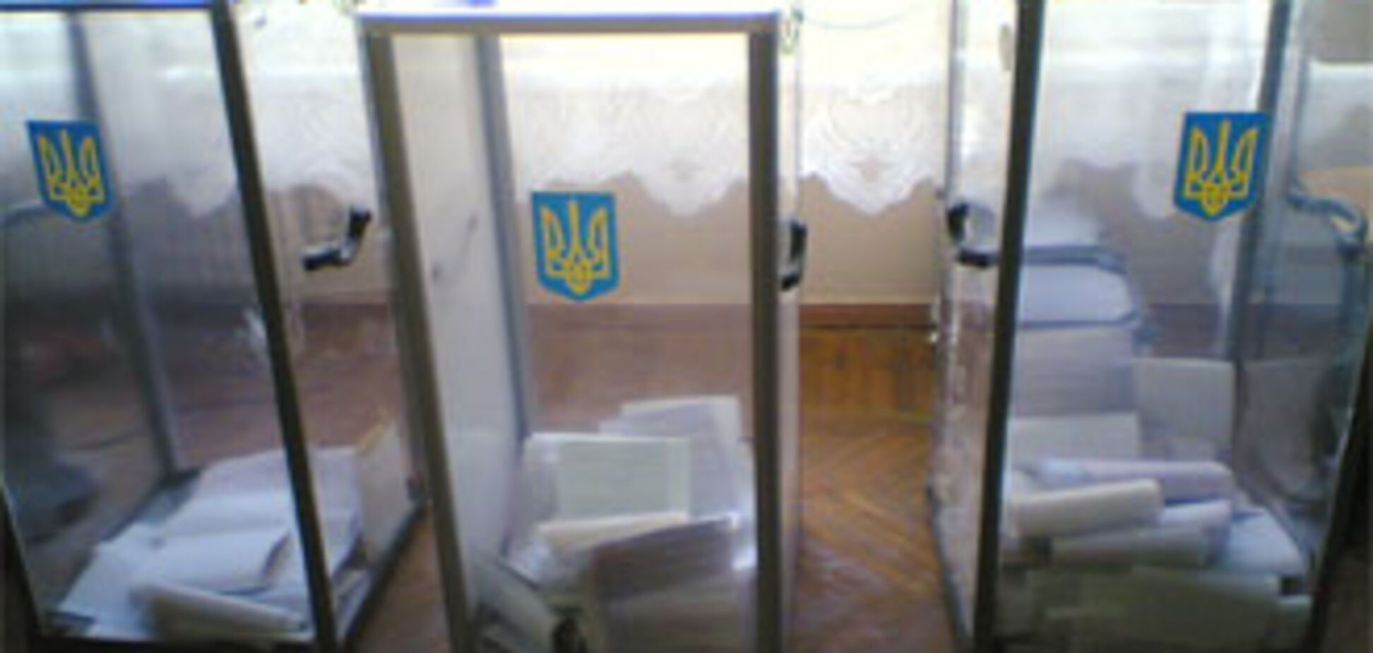 В Одессе голосуют в открытых кабинках