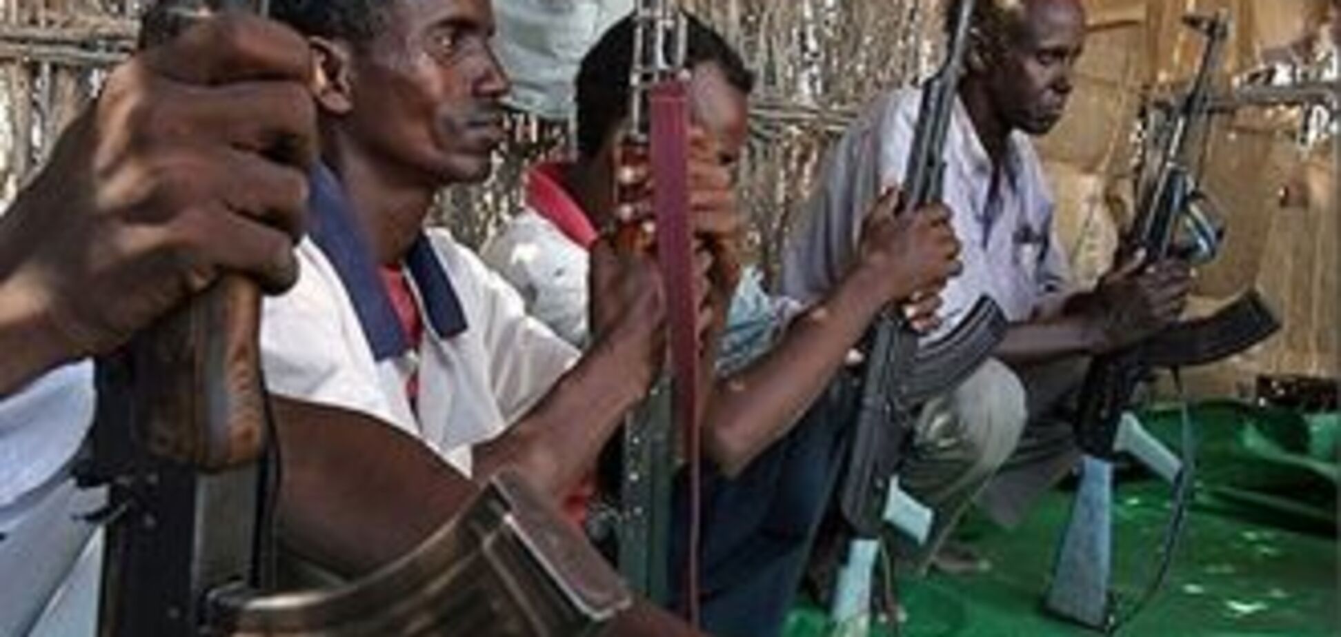 Сомалийские пираты не поделили выкуп, трое погибших