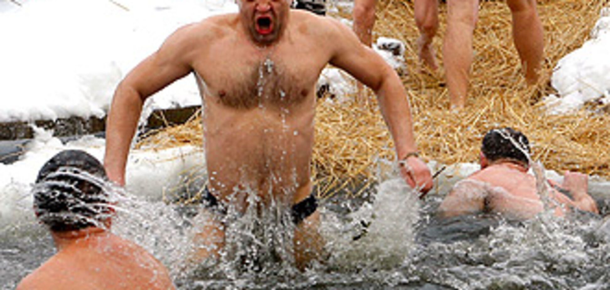 Как украинские политики Крещение отмечали (ФОТО)