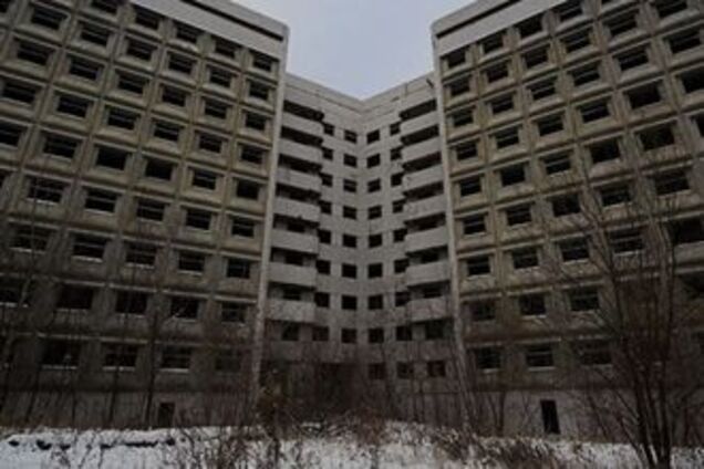 Найбільші житлові комплекси віддадуть за борги