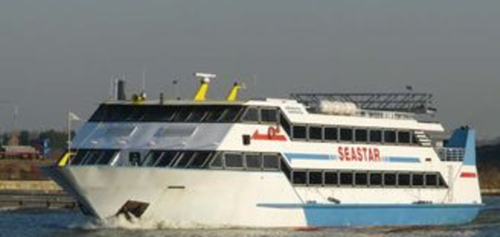 Шестеро украинцев бастуют, требуя вернуть $70 тысяч