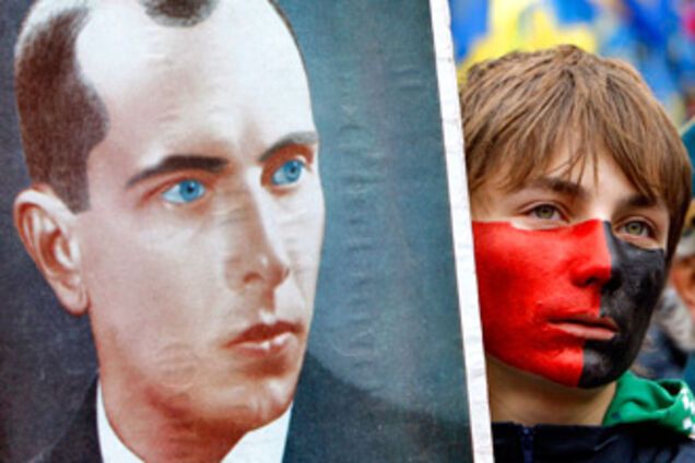 Тимошенко предложила создать пантеон героев имени Бандеры