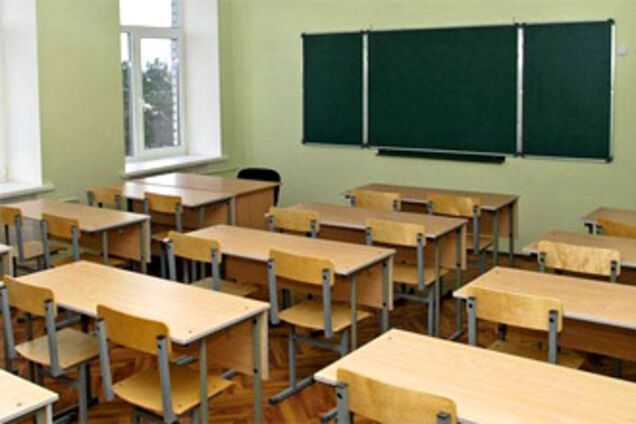 Из-за морозов в Украине закрылась почти половина школ