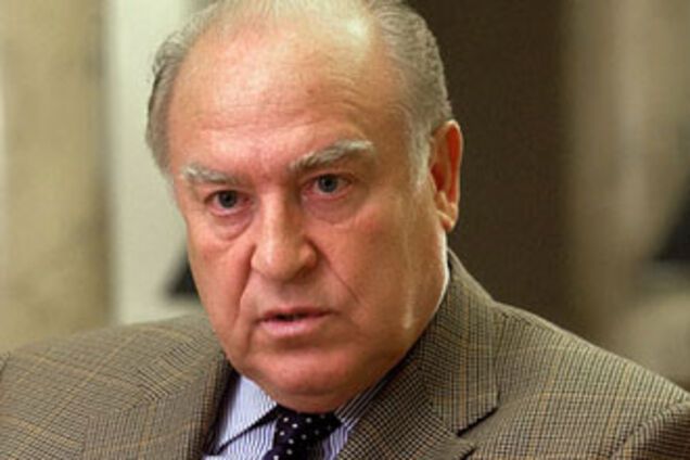 Черномирдін прибув до Києва, щоб зустрітися кандидатами