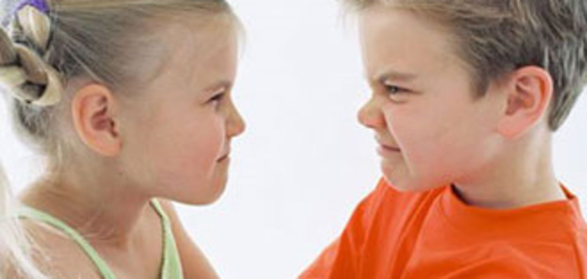 Каждый десятый ребенок слышит 'голоса'