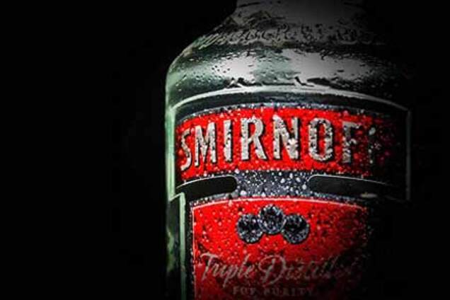 Водки Smirnoff и «Смирновъ» окончательно слили в одну бутылку