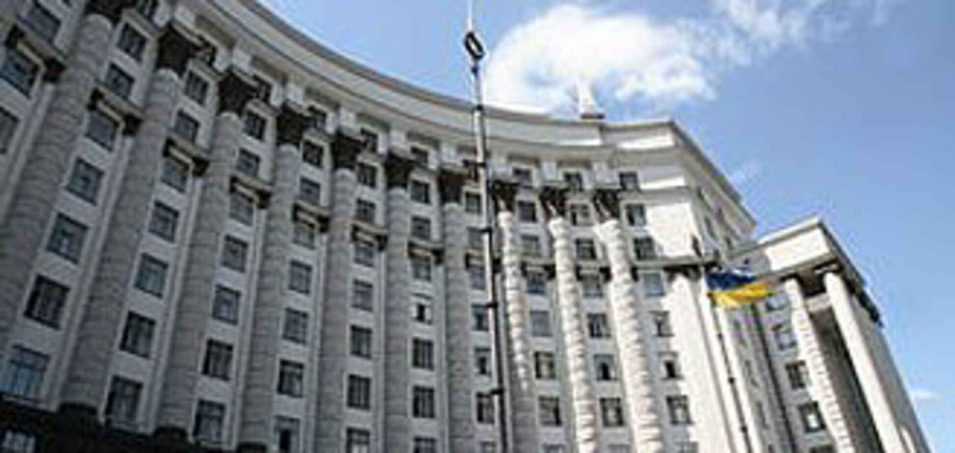 Дыра в бюджете достигла 19,9 млрд