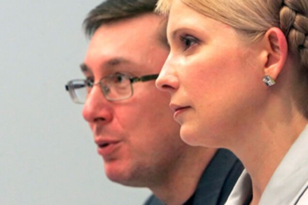 Тимошенко обещает спасать Луценко до последнего