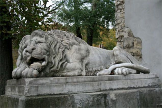 S&P понизил, а потом повысил рейтинг Львова