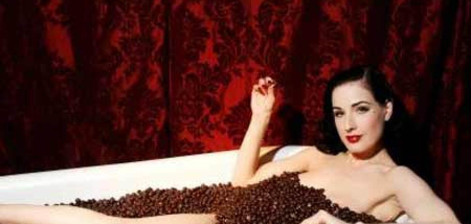 Сексапильная Дита фон Тиз в шоколаде