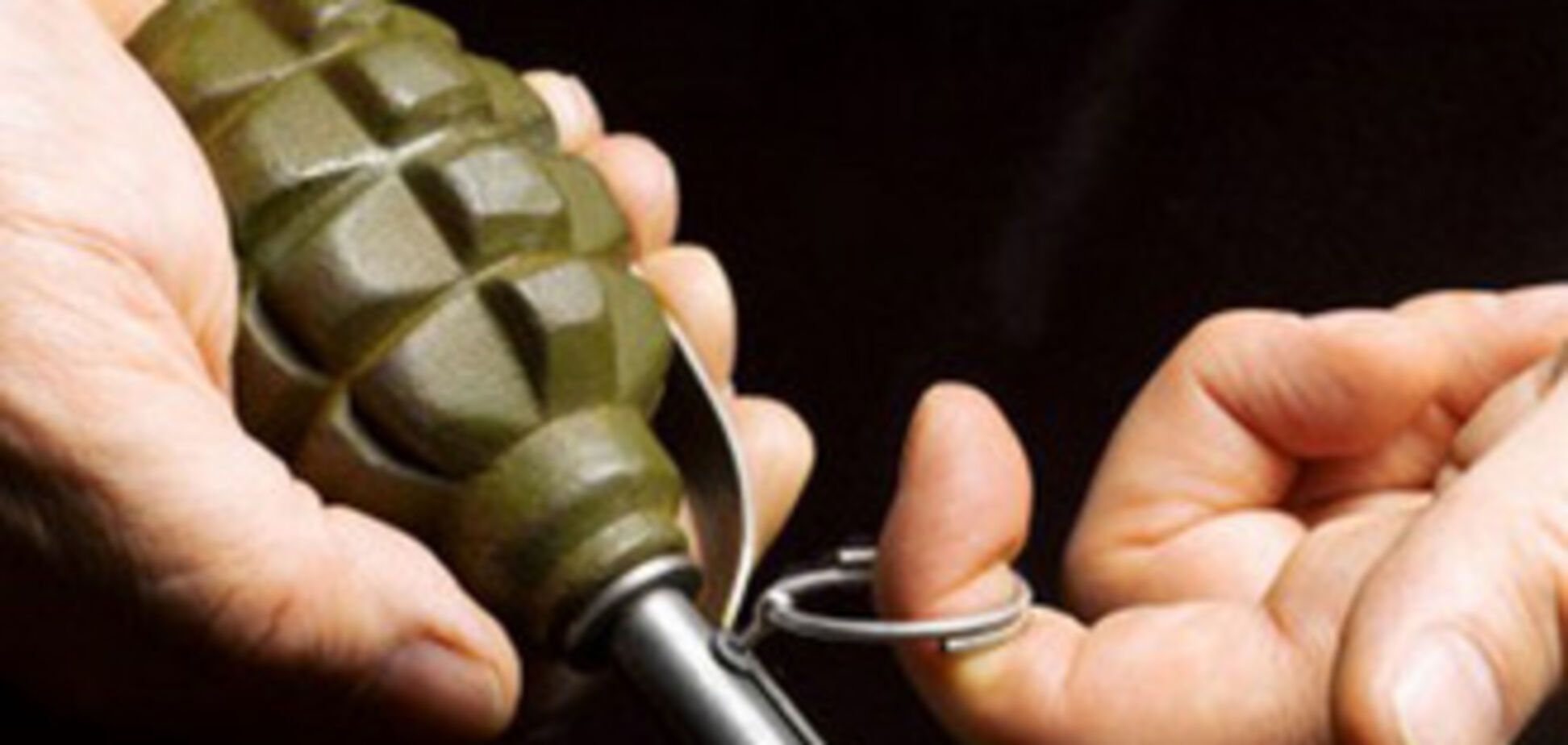 ЧП в украинской армии: прапорщику оторвало обе руки